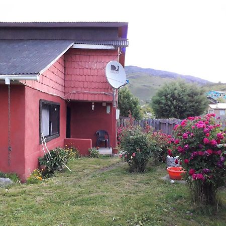 Hostal Y Cabanas Peumayen Puerto Guadal Kültér fotó